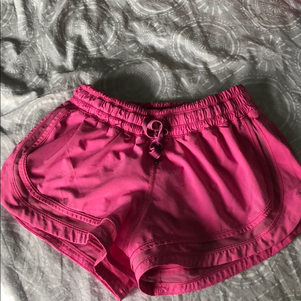 lulu lemon pink running shorts